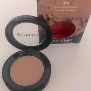 Smashbox Photo Op Eyeshadow Nude- NEVER USED!